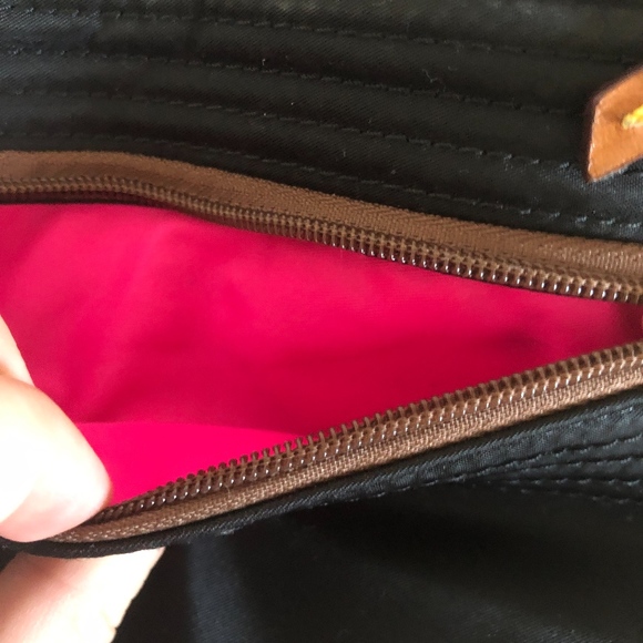 VGUC Dooney Crossbody - Picture 3 of 5